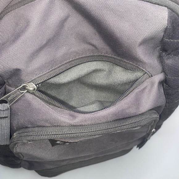 Trans By Jansport Backpack Bookbag Black Gray Plaid 17"x18"x6" - Picture 4 of 12